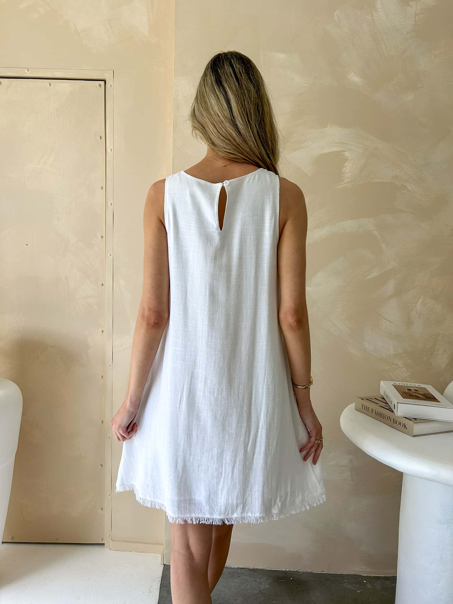 Vera Dress - White - Image 4